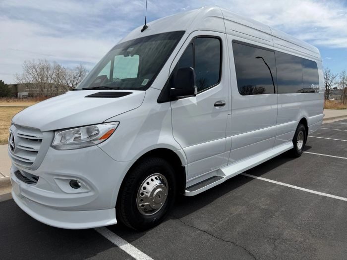 White Mercedes Sprinter – Edwards limo service